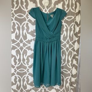 Beautiful Lined Aqua Dress w/Pockets